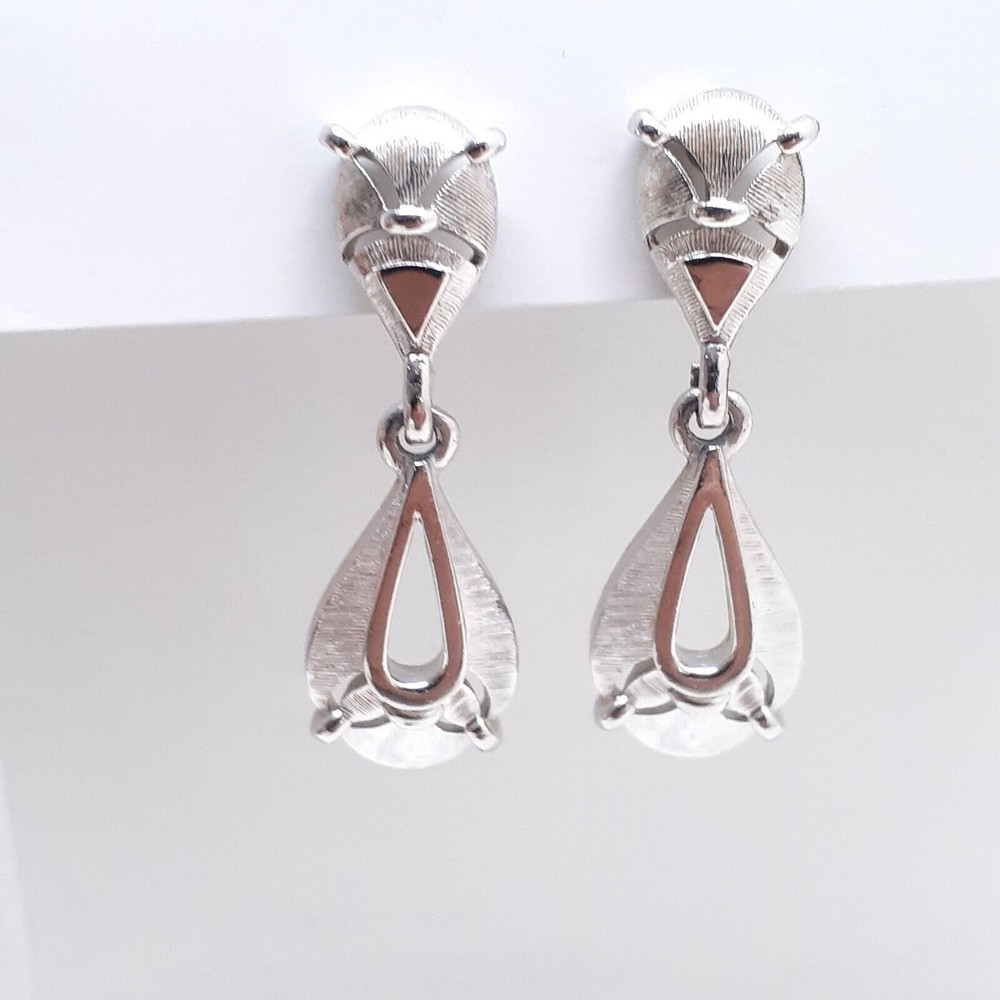 Vintage Crown Trifari Earrings Signed Clip On Silver Tone Dangle - Picture 5 of 16